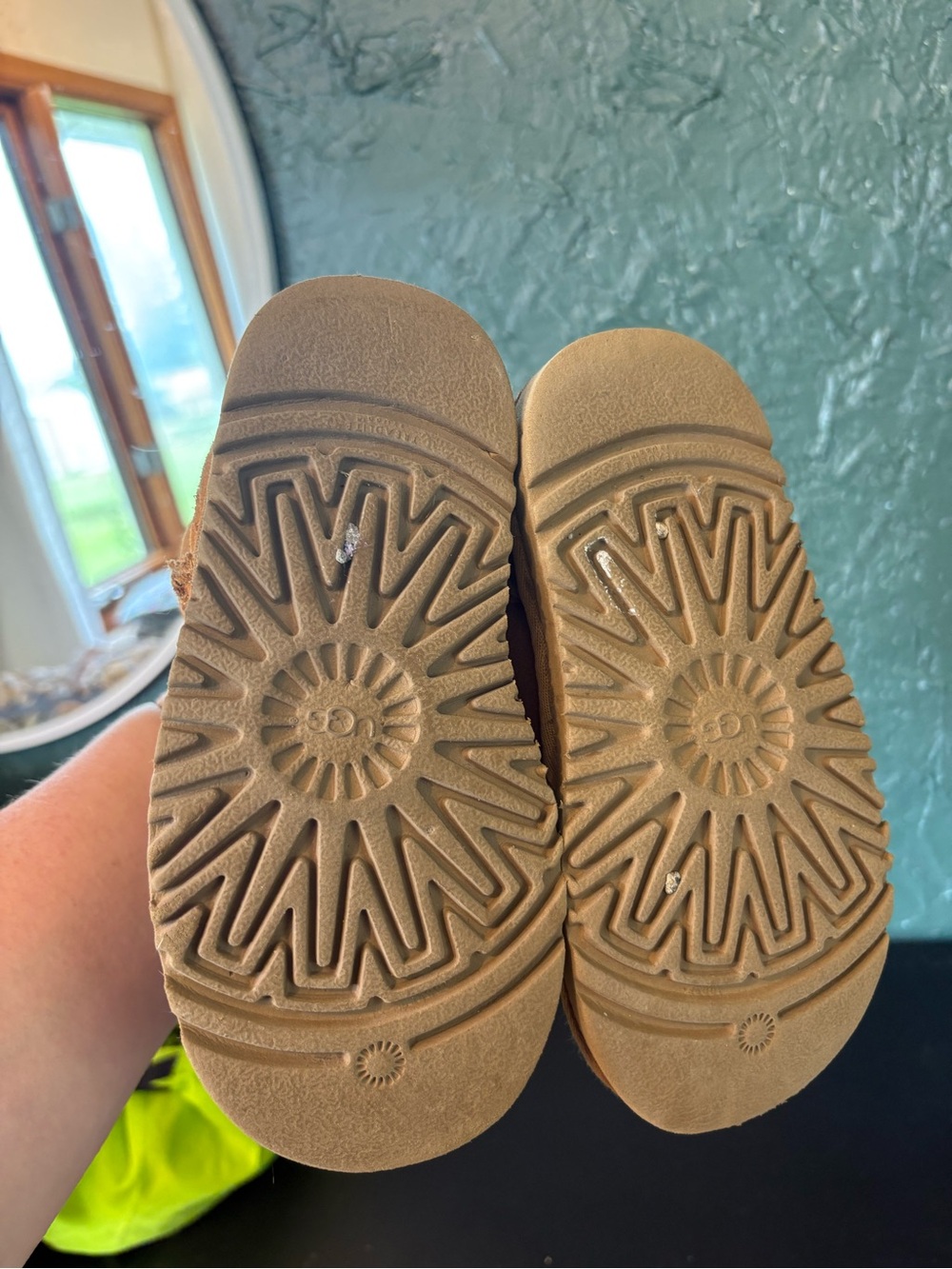 UGG Chestnut boots - Picture 4 of 4